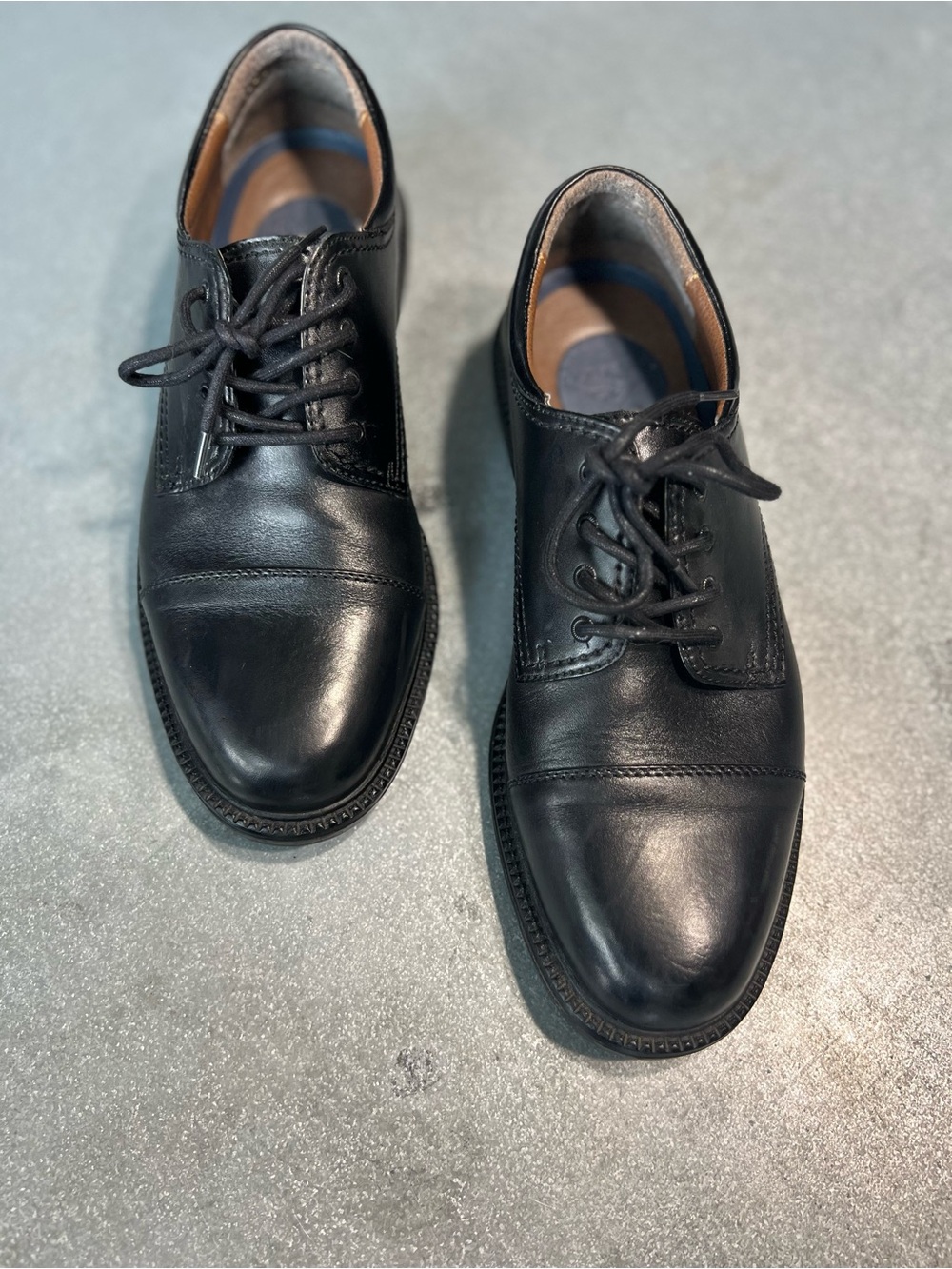 Dockers Black Leather Cap-Toe Lace-Up Oxfords